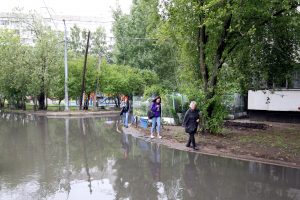 «Переделать систему невозможно»: Смольный и «Водоканал» отчитались о причинах потопа 9 июля
