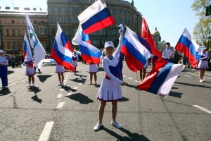 Половина россиян перепутали цвета российского флага