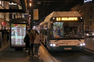 На улицы Петербурга в последний раз перед Новым годом выйдут ночные автобусы