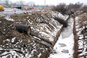 В Колпинском районе раскрыли жителей, сливавших сточные воды в Ижору