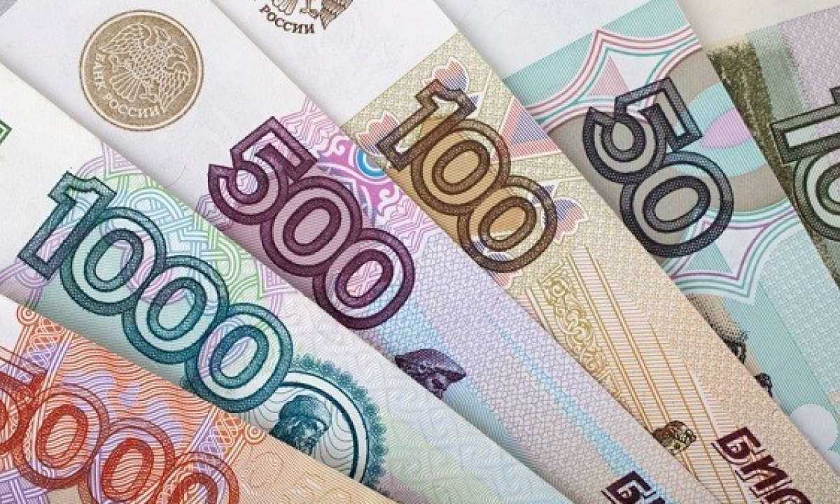 Россияне стали массово экономить: копят деньги на «черный день»