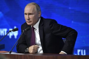 Путин подписал закон о поправках в Конституцию