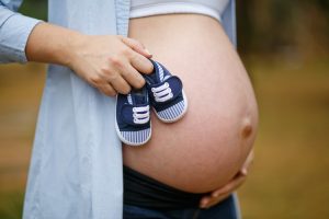 Смольный: в Петербурге 38 беременных женщин, больных коронавирусом