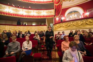 Петербург готовится к открытию театрального сезона