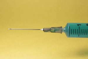 Смольный: В Петербурге нарастают темпы вакцинации от коронавируса